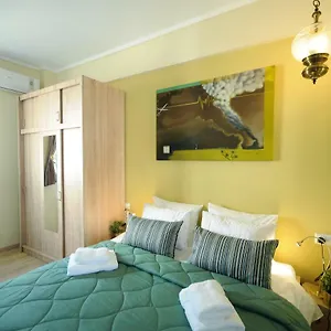 F & B Collection - Seaview Mini Penthouse Apartment